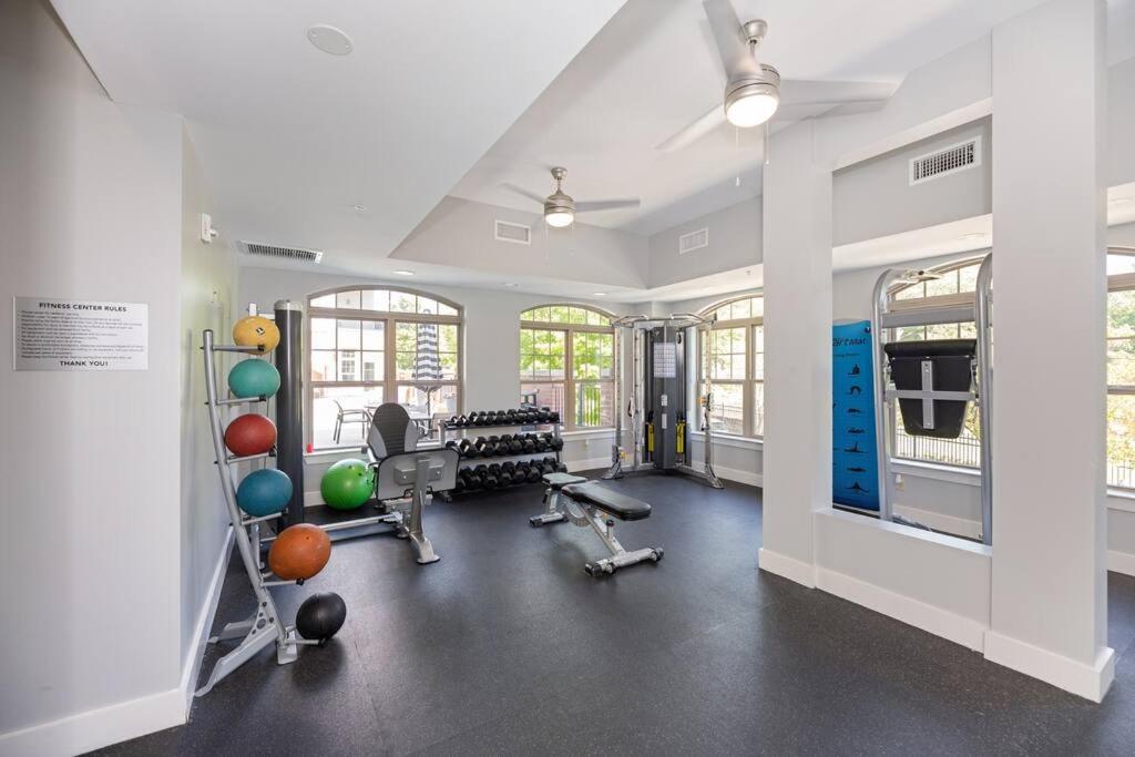 Chic Uptown Unit With Gym, Pool Apartamento Charlotte Exterior foto