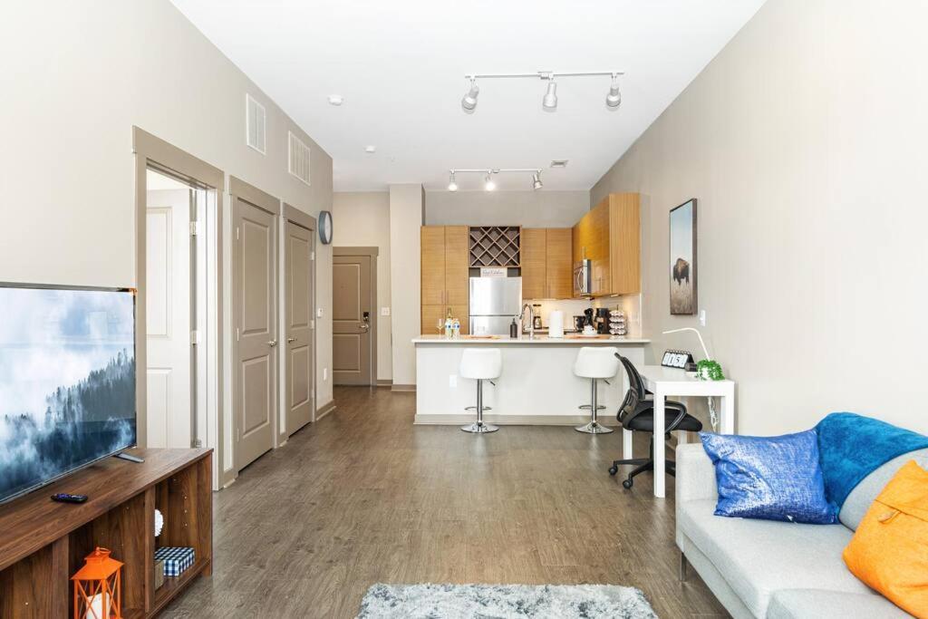 Chic Uptown Unit With Gym, Pool Apartamento Charlotte Exterior foto