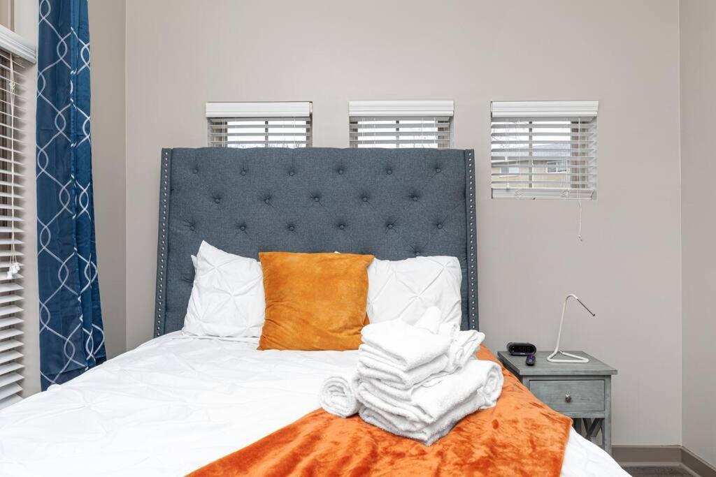 Chic Uptown Unit With Gym, Pool Apartamento Charlotte Exterior foto
